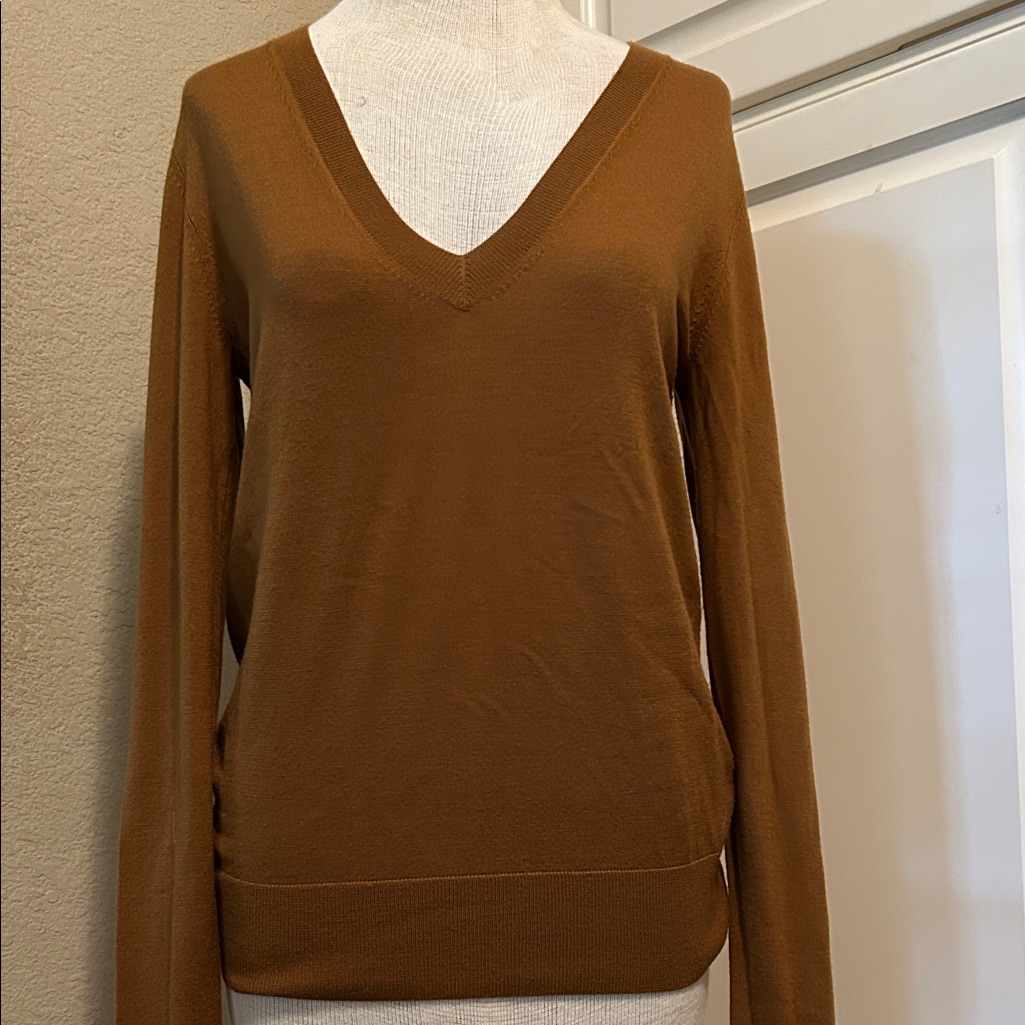 Chloe Pullover Long Sleeve V-Neck Sweater Dusty Camel Xs